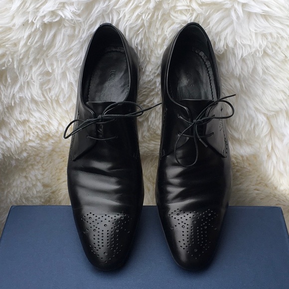 Louis Vuitton Men’s Lace Up Black Patent Leather Derby’s - Picture 3 of 11